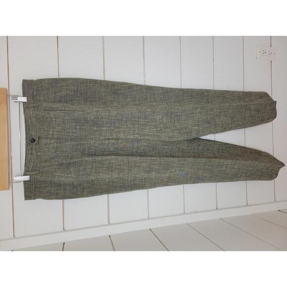 Chico's Design size 2 (size 12 standardly) black & tan tapered pants with pleats - Picture 1 of 5